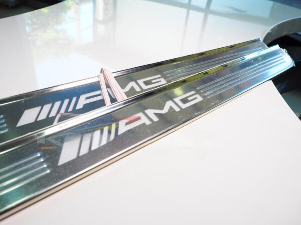 กาบบันได Illuminated AMG Doorsills สำหรับรถ 2 ประตู E C238 & C205