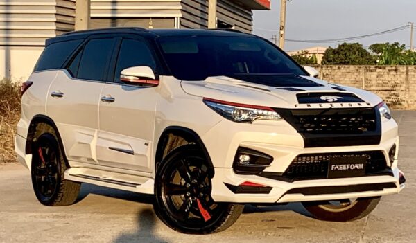 New Fortuner Trd-Trd2 รุ่น FL-TRD 2 ชิ้น พร้อมไฟหน้า+หลัง - Image 3