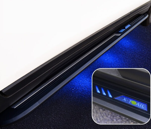 กาบบันไดข้าง Nissan X-Trail รุ่น Minorchange พร้อมไฟส่องพื้น LED - Image 4