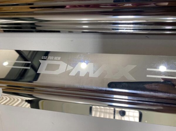 ชายบันไดสแตนเลส D-Max 2020–2025 (4 ประตู) - Image 2